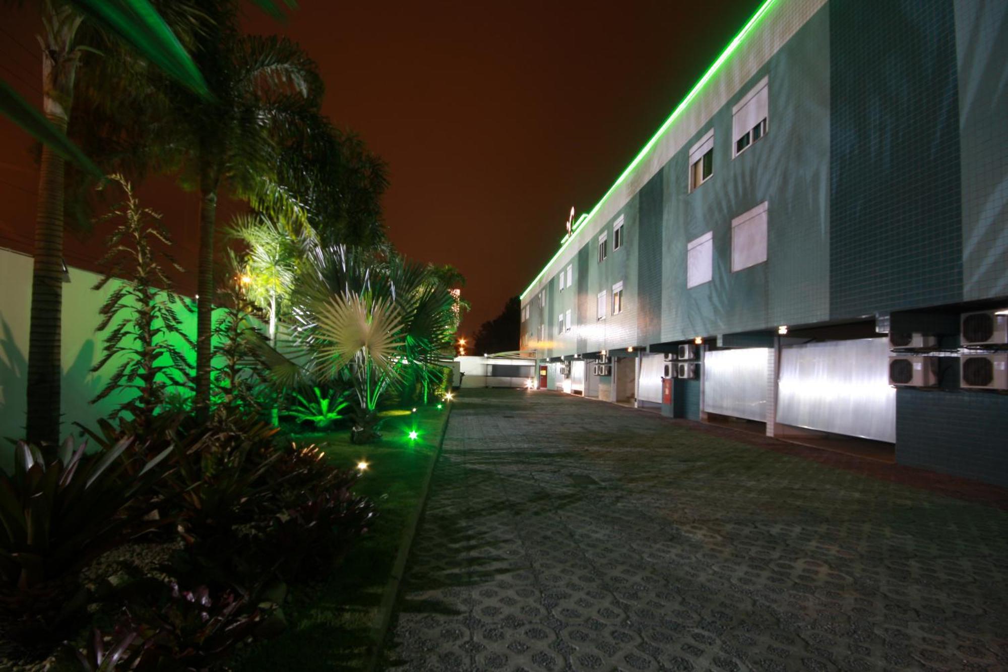 Vitara Motel (Adults Only) Taboão da Serra Buitenkant foto